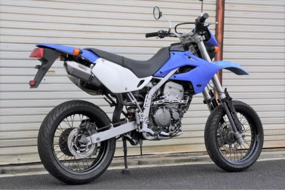 スリップオンマフラー異形サイレンサーソリッドKLX125マフラー