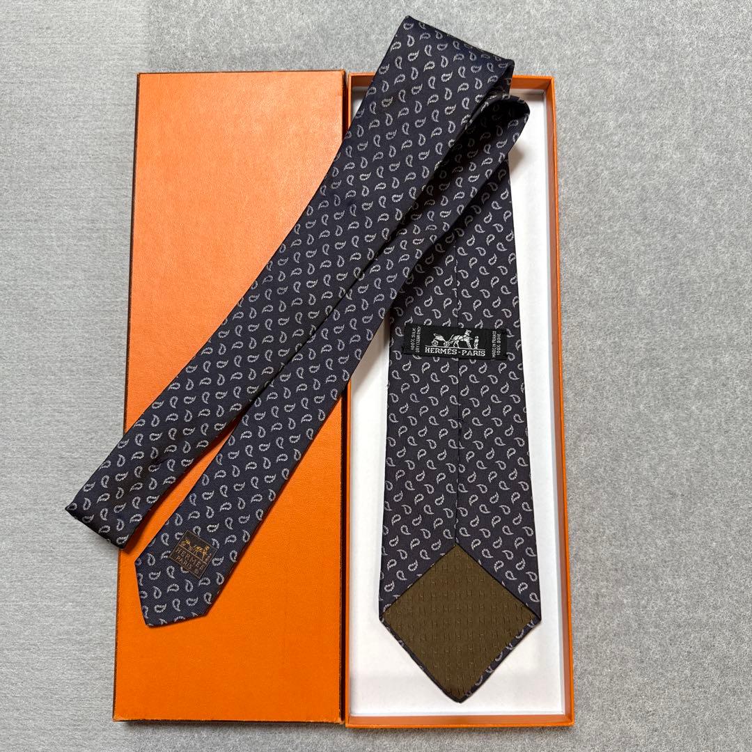 美品　エルメス　ネクタイ　グレー・紫　ペイズリー柄　シルクジャガード