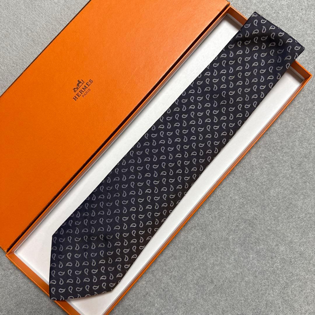 美品　エルメス　ネクタイ　グレー・紫　ペイズリー柄　シルクジャガード