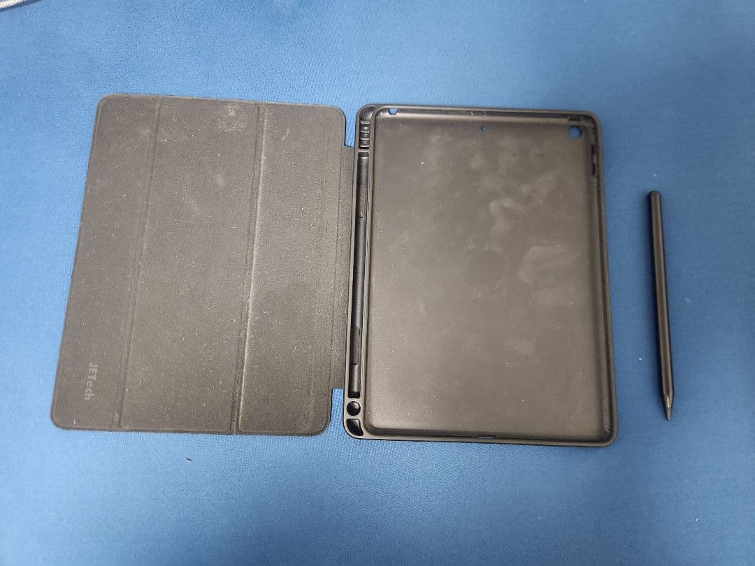 K*u様 iPad Pro 9.7 256GB シルバー ペン キーボード