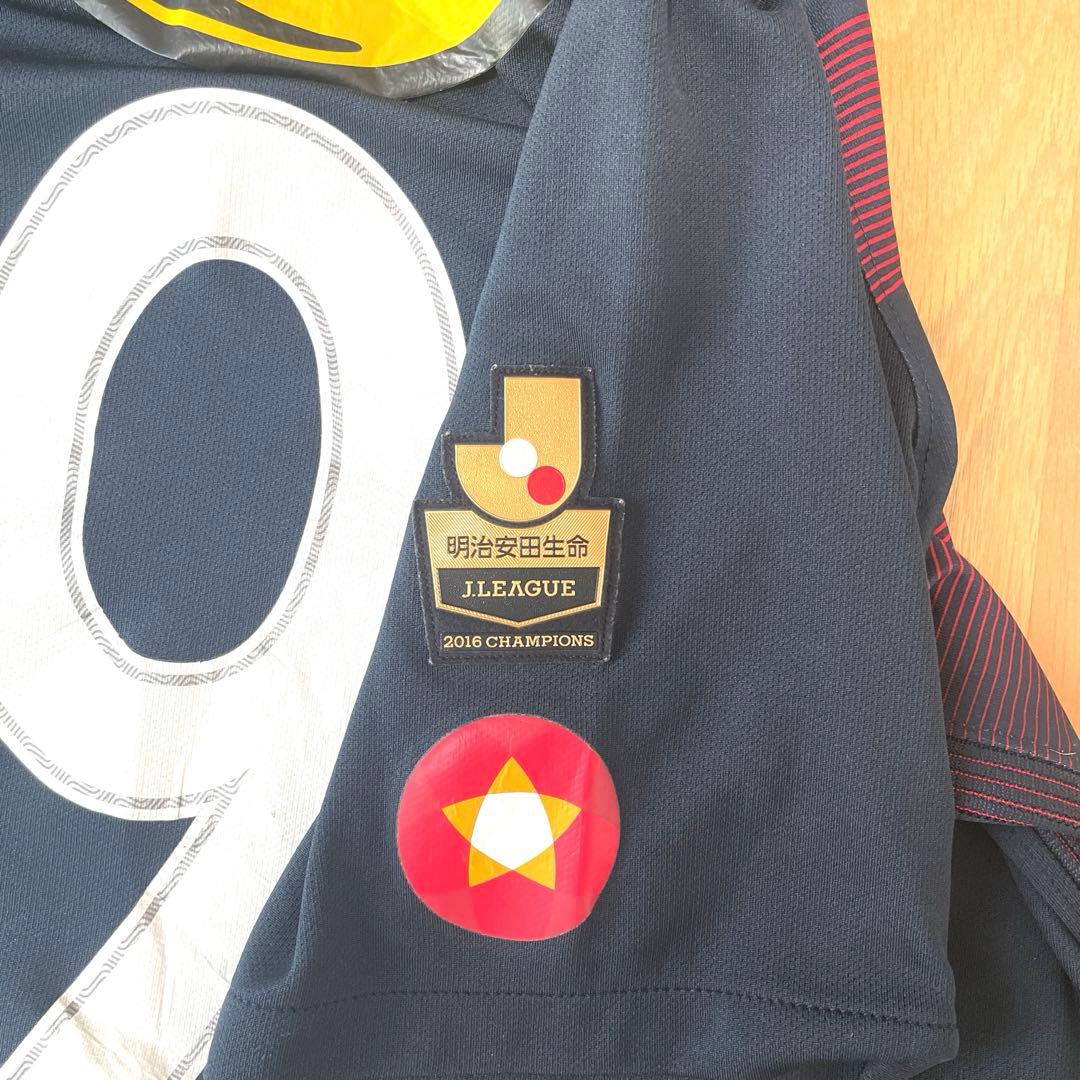 鹿島アントラーズ　2017シーズンユニフォーム　鈴木優磨選手　金色Ｊバッジ