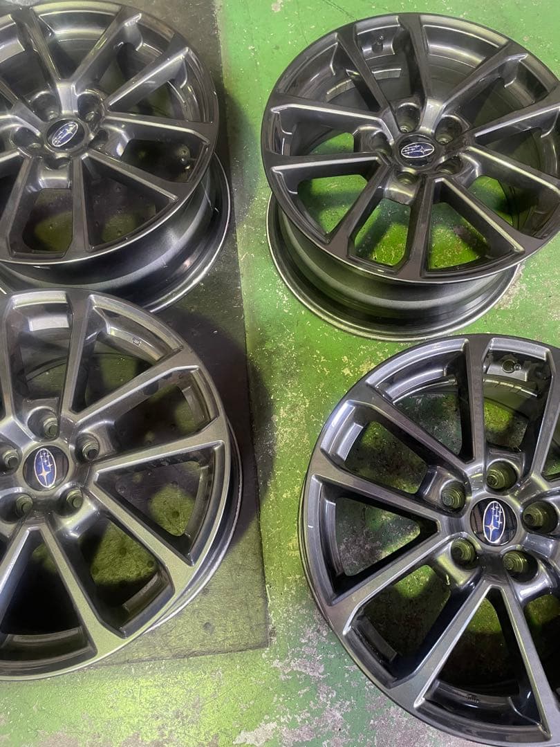 中古品スバルWRX S4 18インチ4本セット