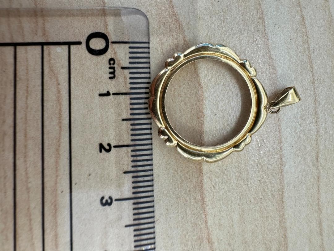 K18 18金 　純金の金貨用 ペンダントトップ 枠 約1.2グラム