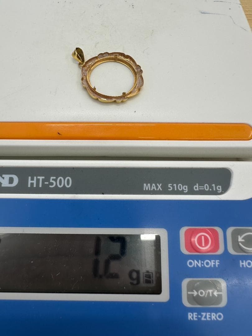 K18 18金 　純金の金貨用 ペンダントトップ 枠 約1.2グラム
