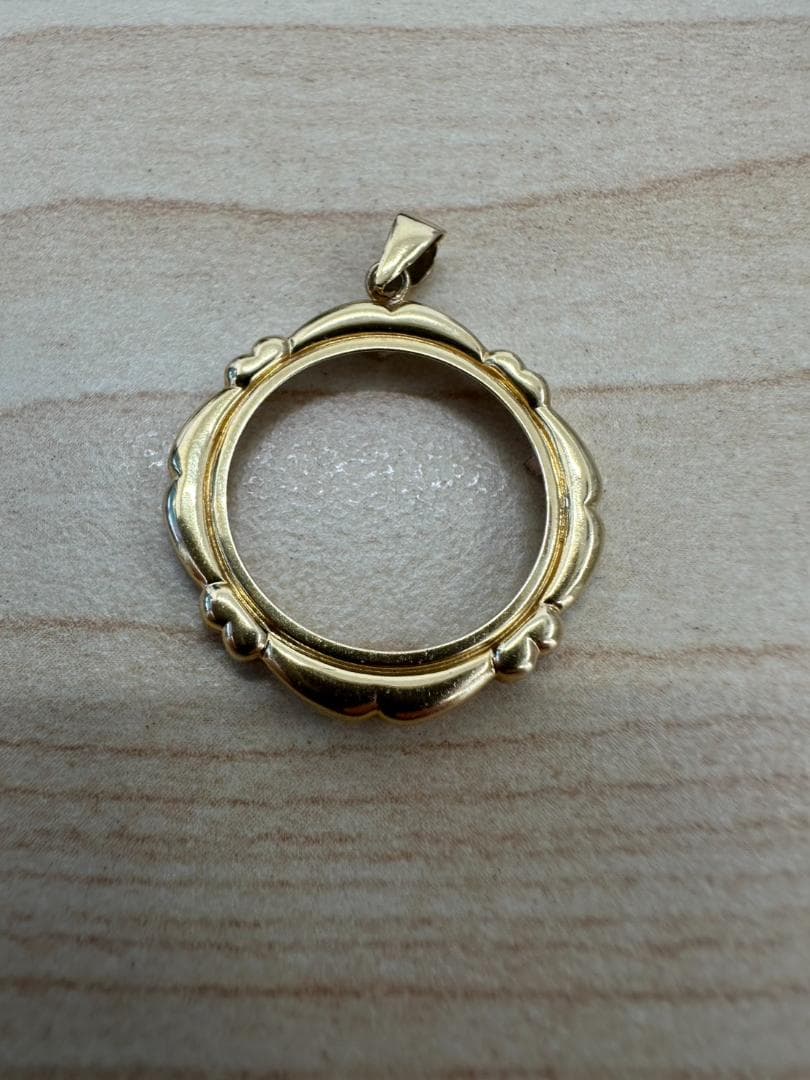 K18 18金 　純金の金貨用 ペンダントトップ 枠 約1.2グラム