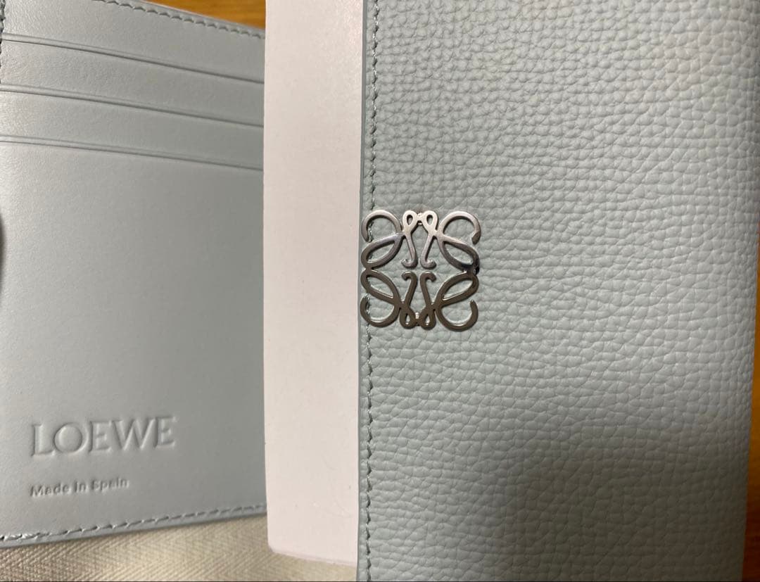 レタス　LOEWE新品アナグラム　スモールバーティカル　ウォレット