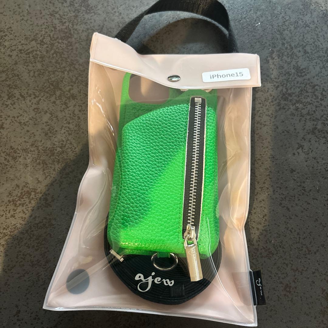ajew iPhone 15 applegreenグリーンひも付未使用/試着のみ