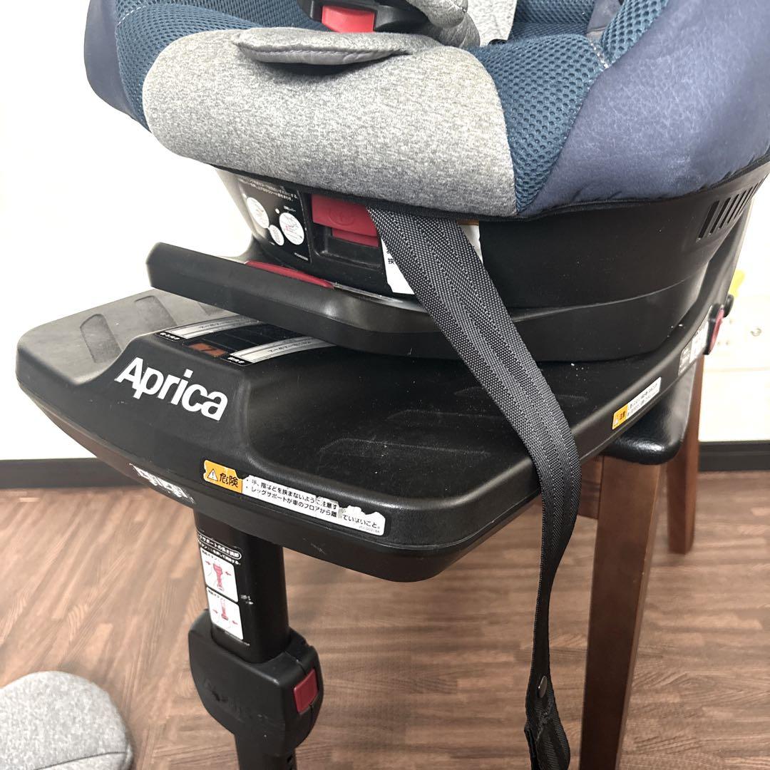 【美品】 Aprica チャイルドシート クルリラPlus ISOFIX
