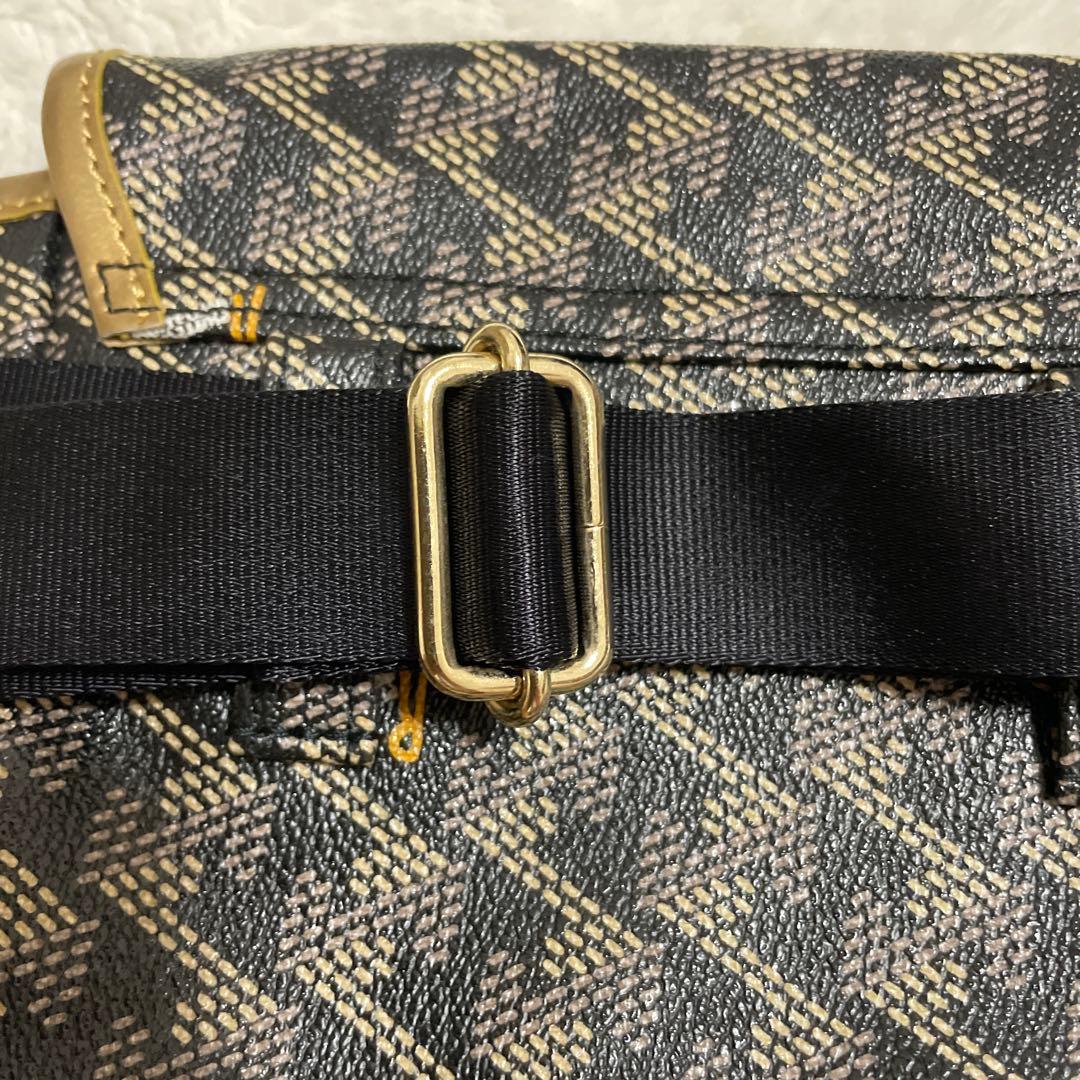 レザレクション　ウエストポーチ