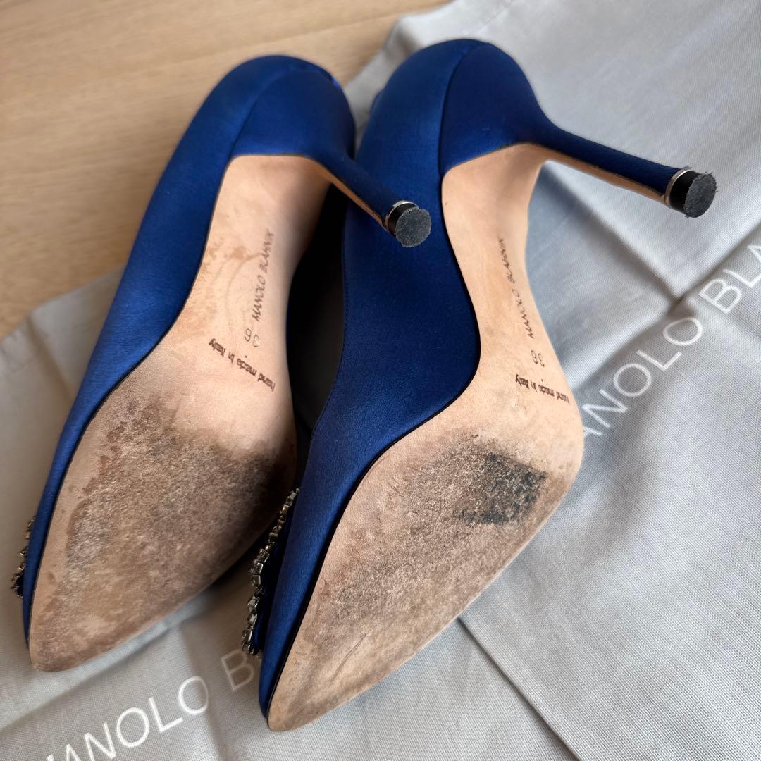 MANOLO BLAHNIK ハンギシ