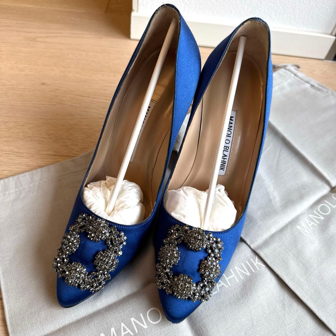 MANOLO BLAHNIK ハンギシ