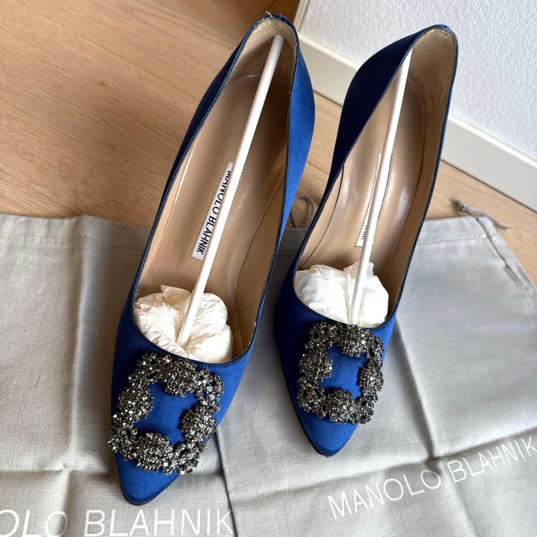 MANOLO BLAHNIK ハンギシ