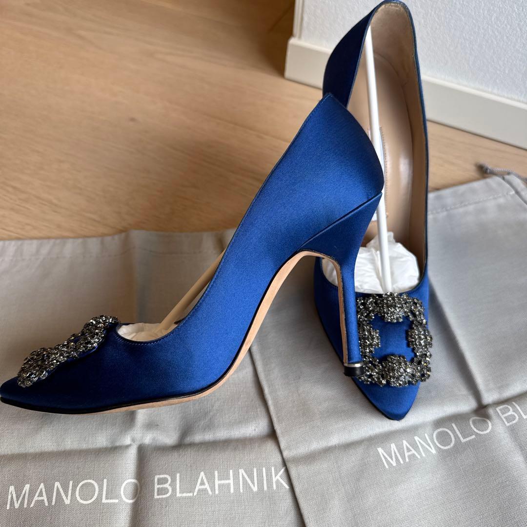 MANOLO BLAHNIK ハンギシ