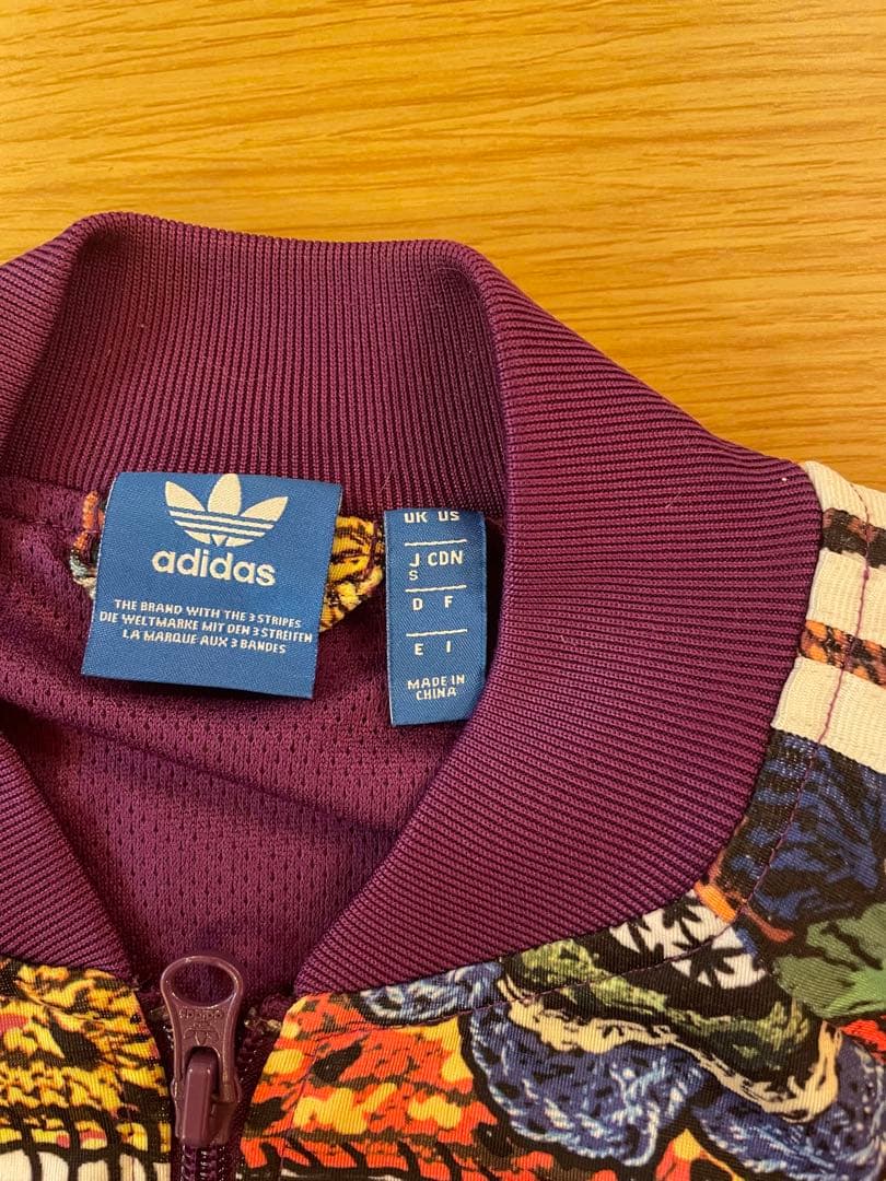 希少 adidas アディダス　セットアップ ジャージ レディース S 総柄