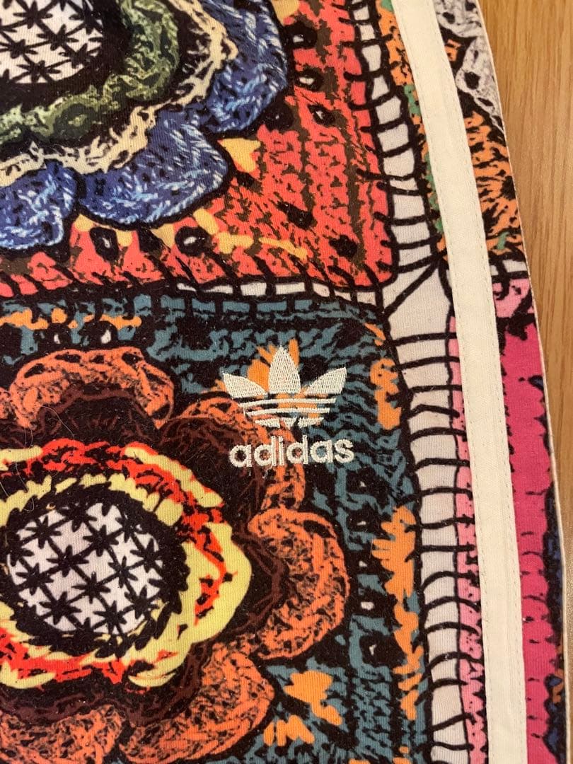 希少 adidas アディダス　セットアップ ジャージ レディース S 総柄