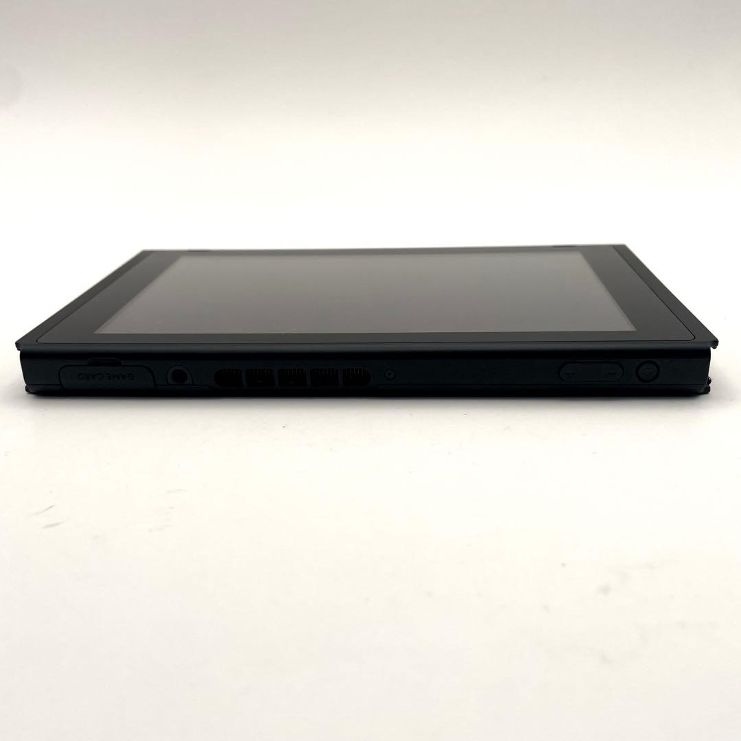 【極美品】 Nintendo Switch HAC-001 本体のみ2018年製