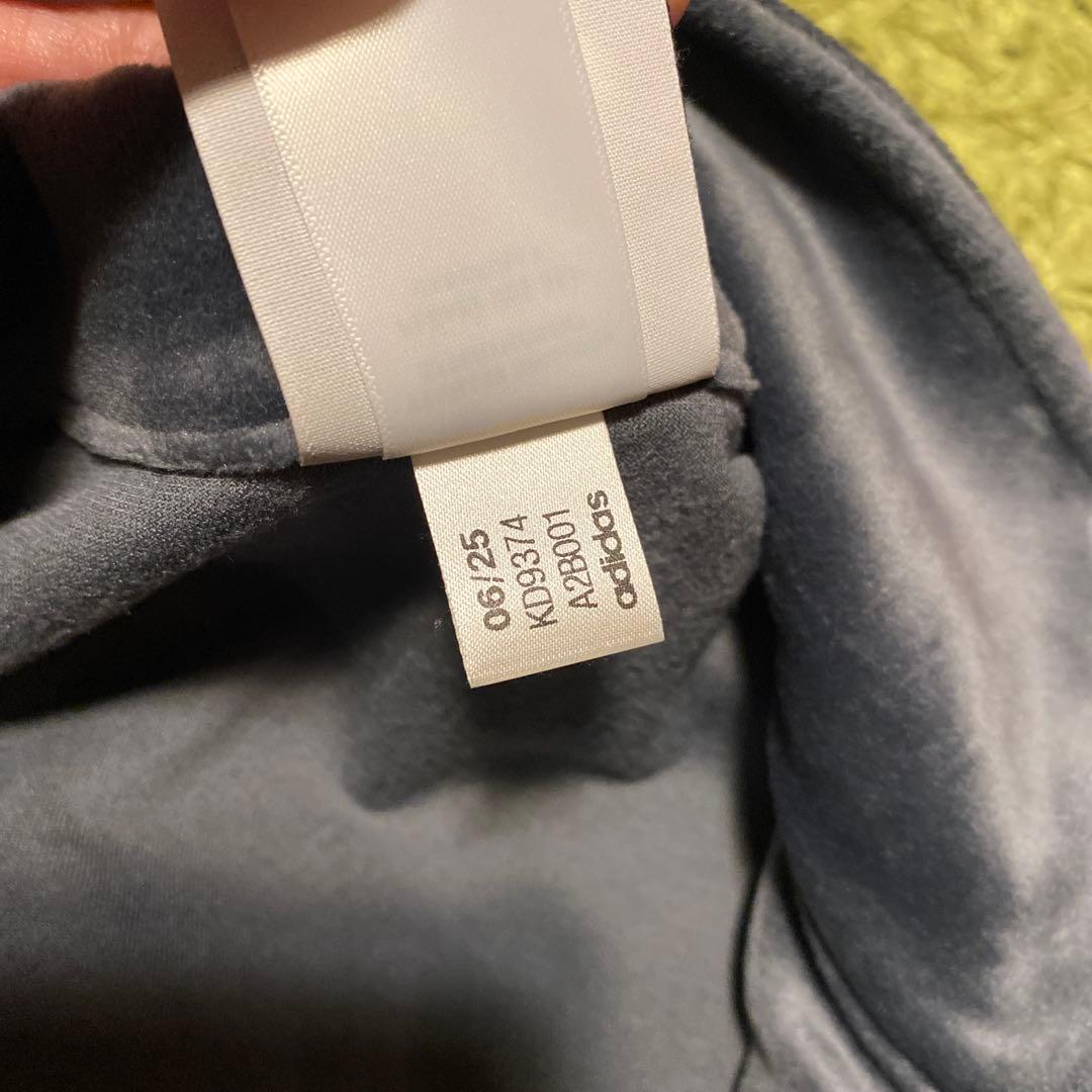 adidas ベロア　トラックジャケット