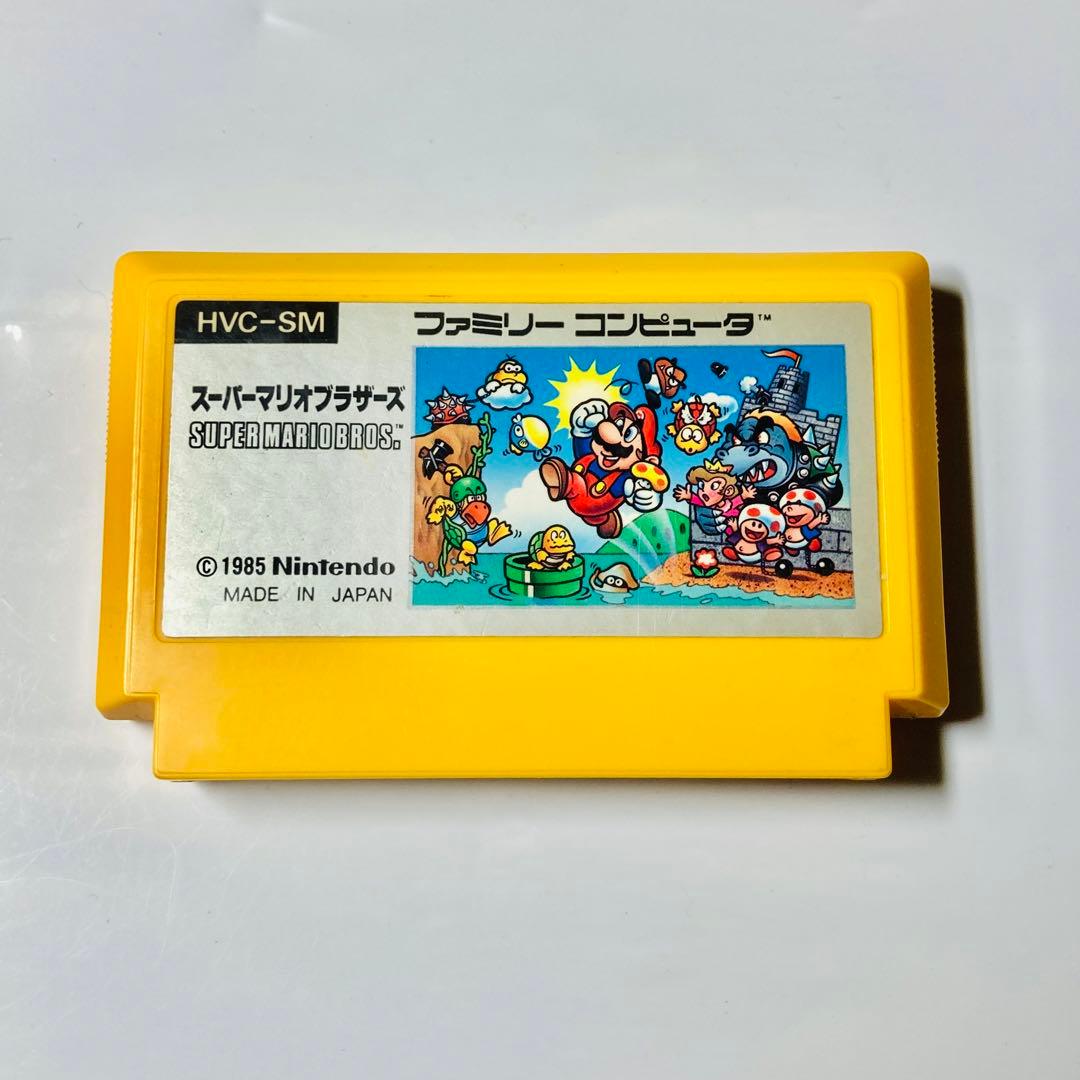 ファミリーコンピュータ【スーパーマリオブラザーズ】箱説明書つき【oka】