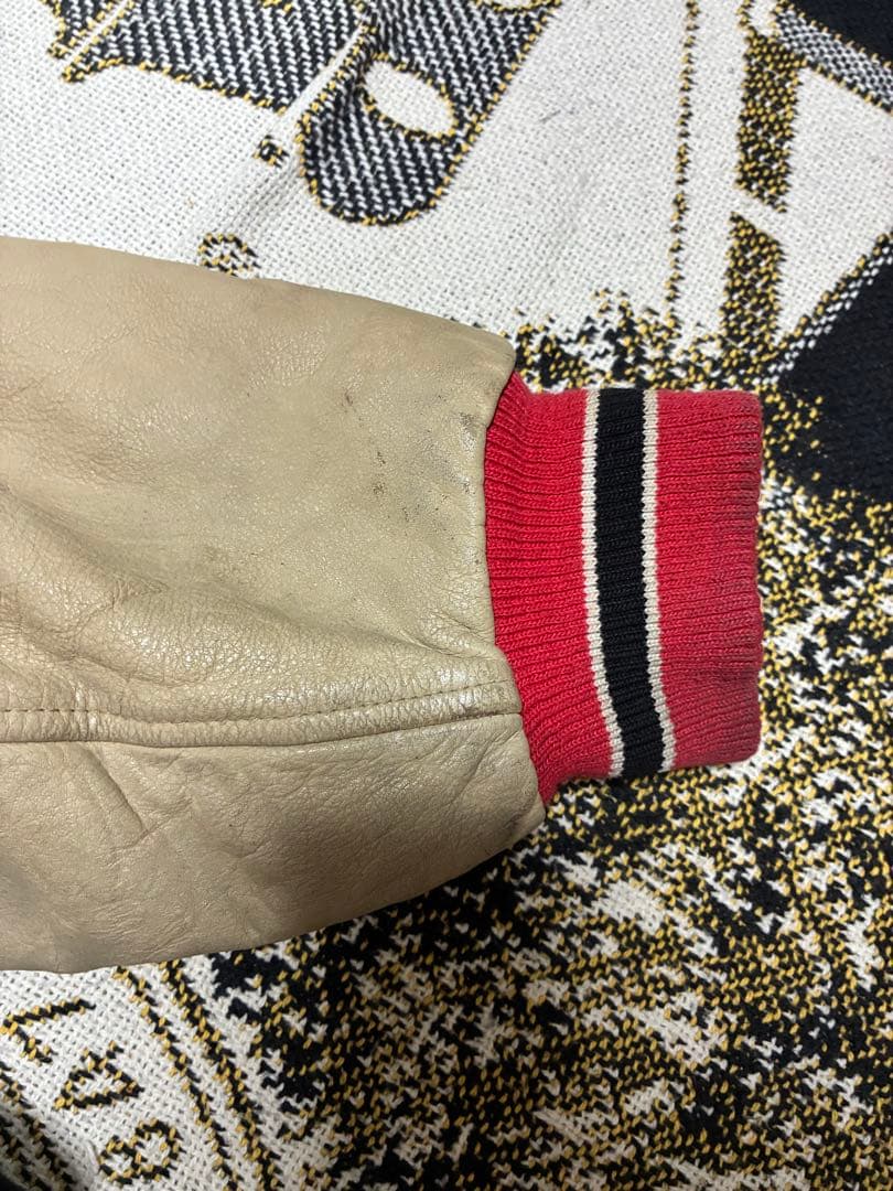 Nike Falcons スタジャン XL 黒/ベージュ