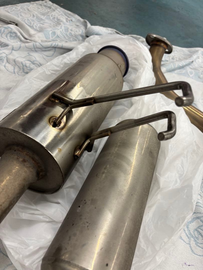 e12ノート　EXAS マフラー