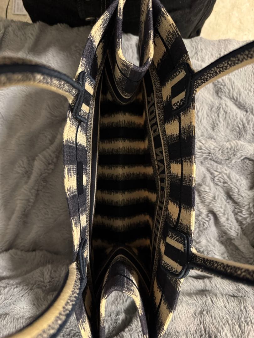 ディオール ブックトート ミディアム Christian Dior