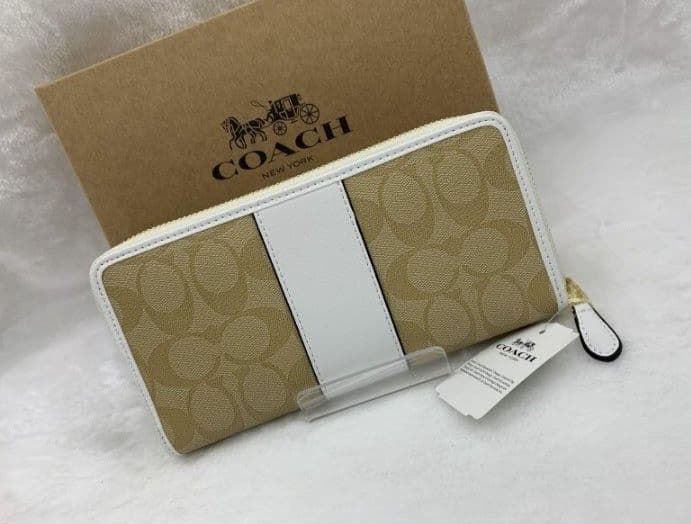 新品未使用コーチ長財布ベージュシグネチャーレディースメンズ送料無料即日発送