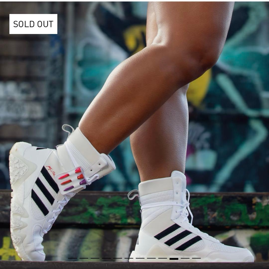 完売品　定価33000円　コードカオス JAY3LLE レディースゴルフシューズ