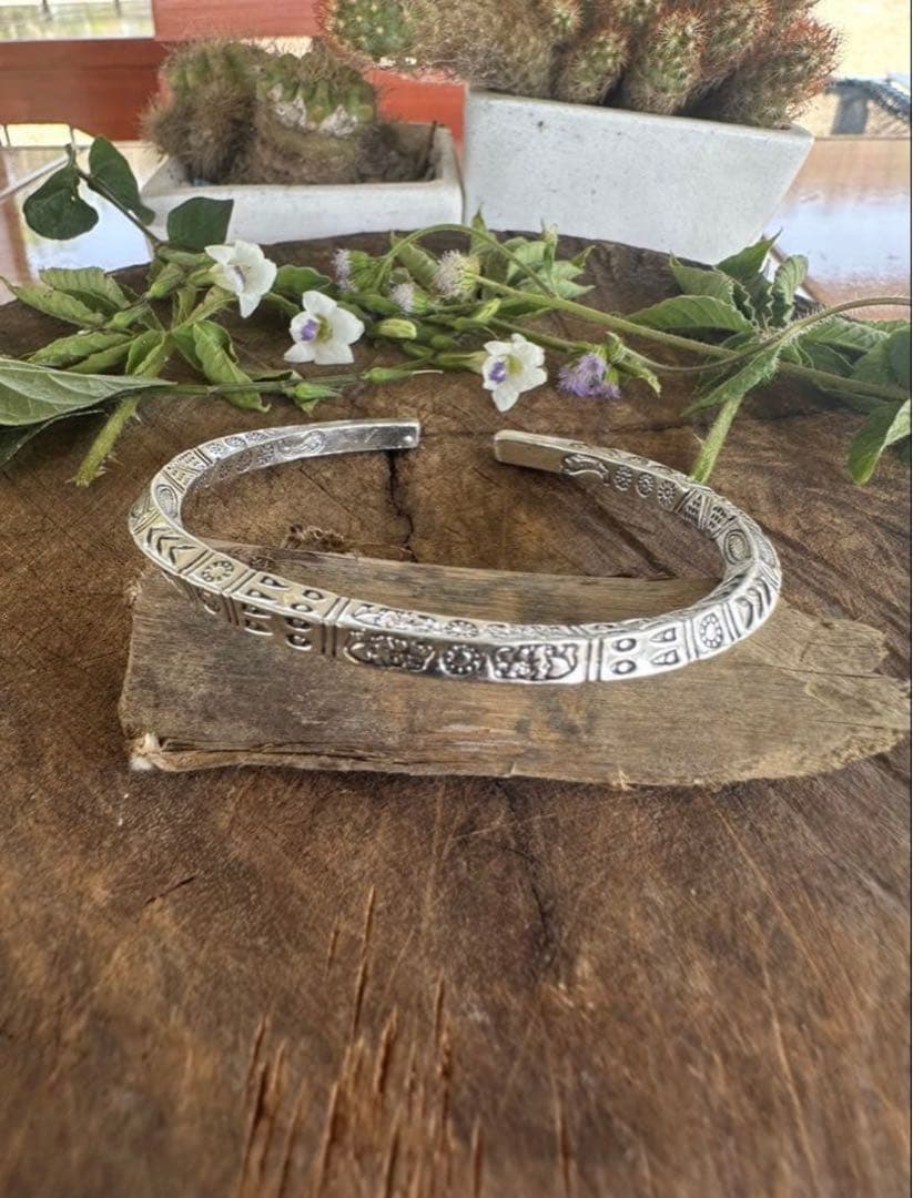 カレンシルバー バングル ブレスレット 95 ハンドメイド エスニック　シルバー