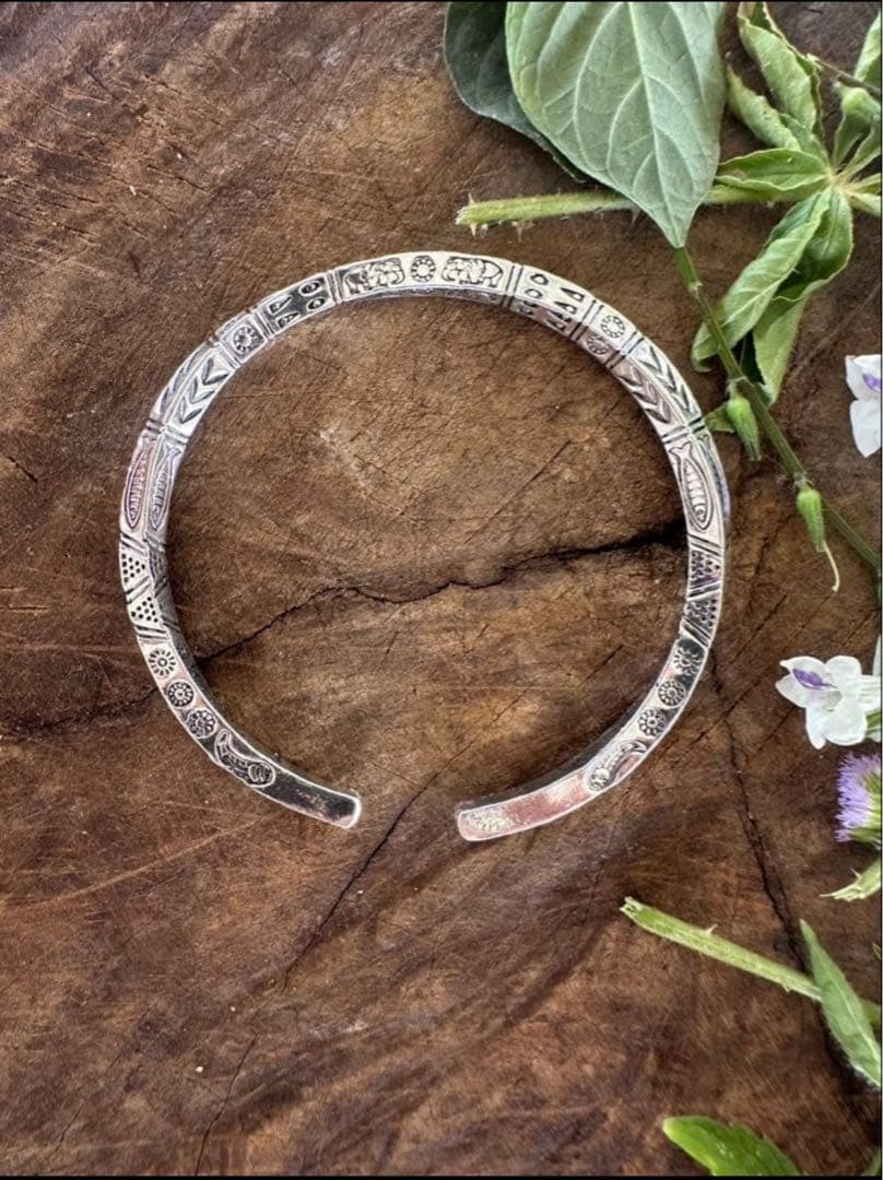カレンシルバー バングル ブレスレット 95 ハンドメイド エスニック　シルバー