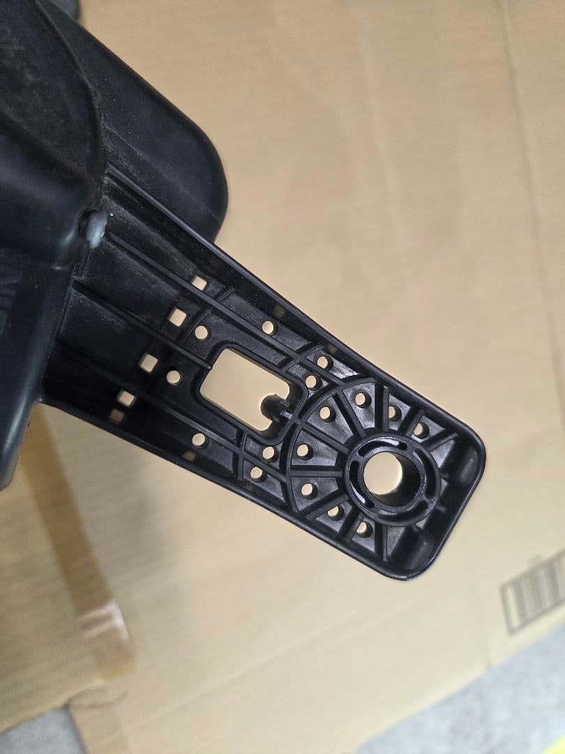 日産 E13ノート左側ヘッドランプ 部番26075-6XK4A