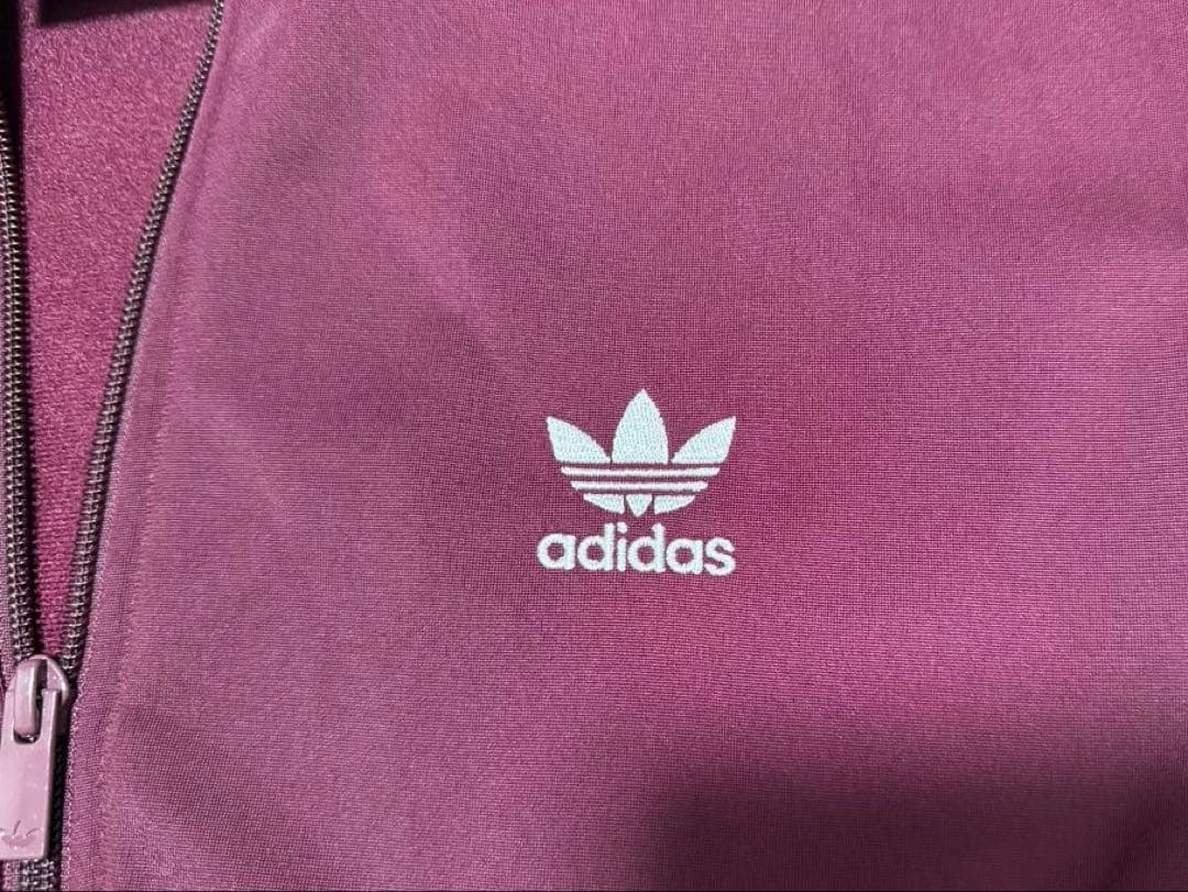 adidasトラックジャケット　ボルドー
