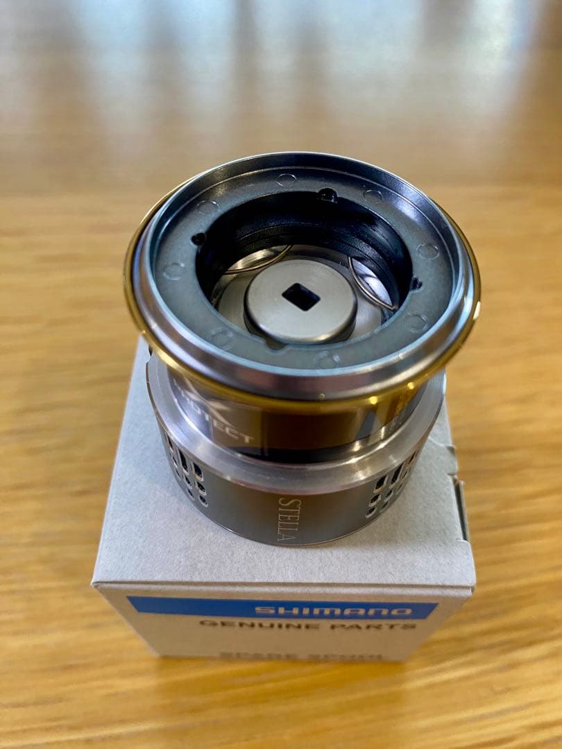 18ステラ　1000ssspg スプール【未使用品】