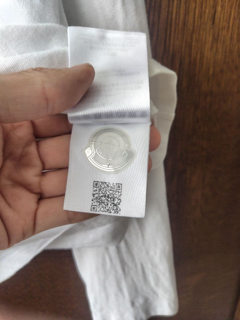 最終値下げ。MONCLER モンクレール 宇宙柄プリント長袖カットソー美品