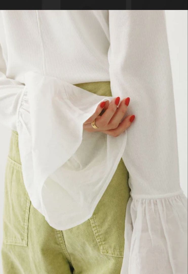 アダムエロペ　カフスフレアーリブプルオーバー　白