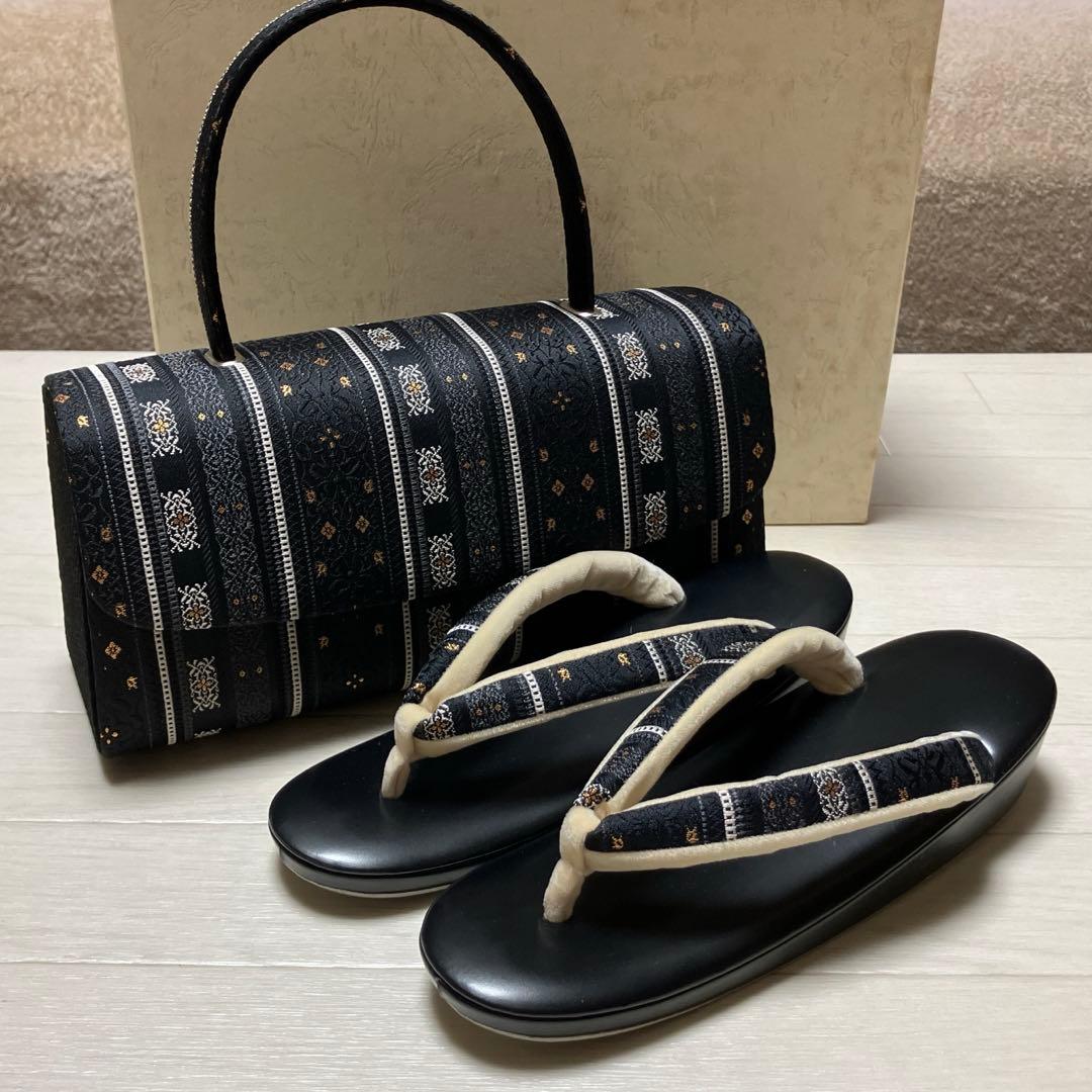 《美品・箱付き》草履バッグセット　黒　金糸　刺繍　大きめバッグ