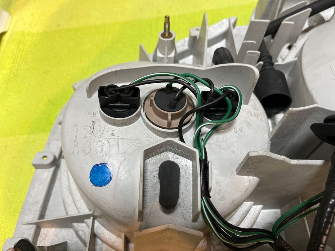 kw01！発送先確認中！日産GTR34 純正テールレンズ左右！美品！