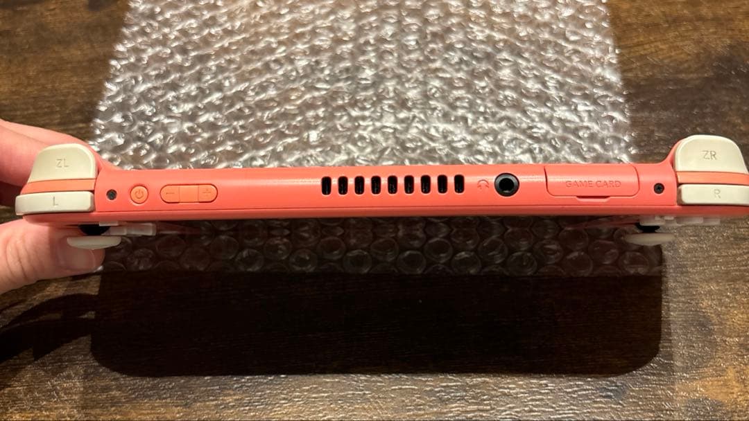 Switchライト　コーラルピンク　ジャンク品