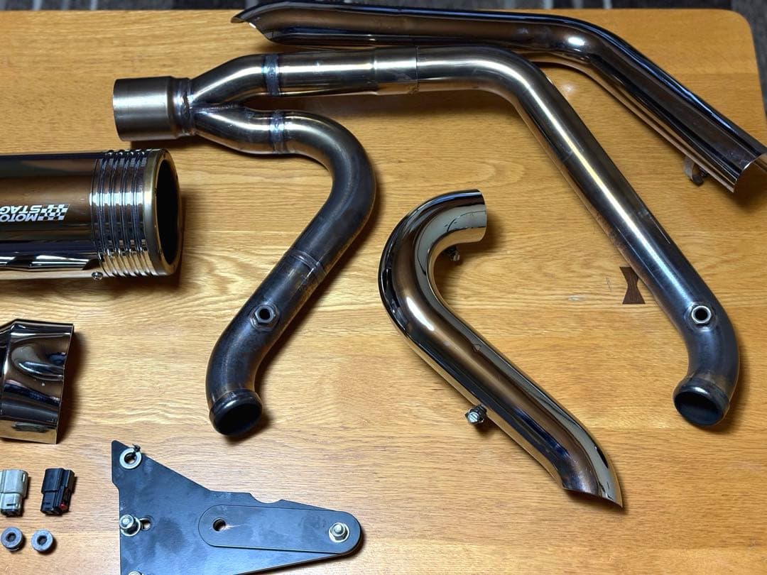 モーターステージ　ベビーバズーカフルエキゾーストマフラー2018年以降ソフテイル