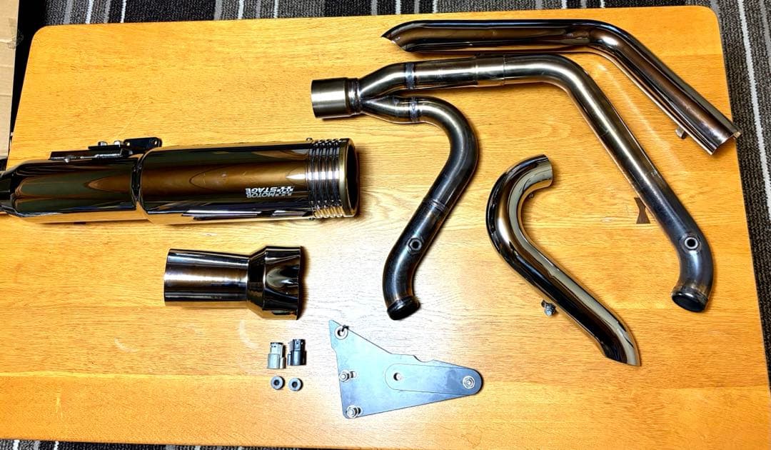 モーターステージ　ベビーバズーカフルエキゾーストマフラー2018年以降ソフテイル