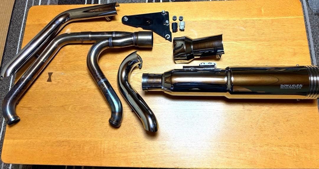 モーターステージ　ベビーバズーカフルエキゾーストマフラー2018年以降ソフテイル