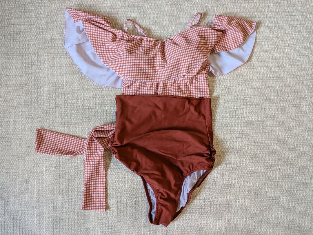 ピークアンドパイン　ギンガムチェックオフショルダーワンピ見えビキニ