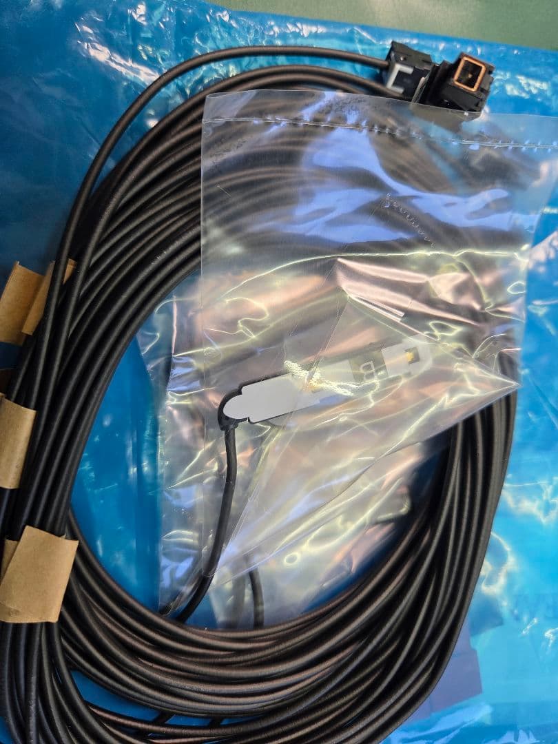 tria パナソニックカーナビ用アンテナケーブル4本　×10セット