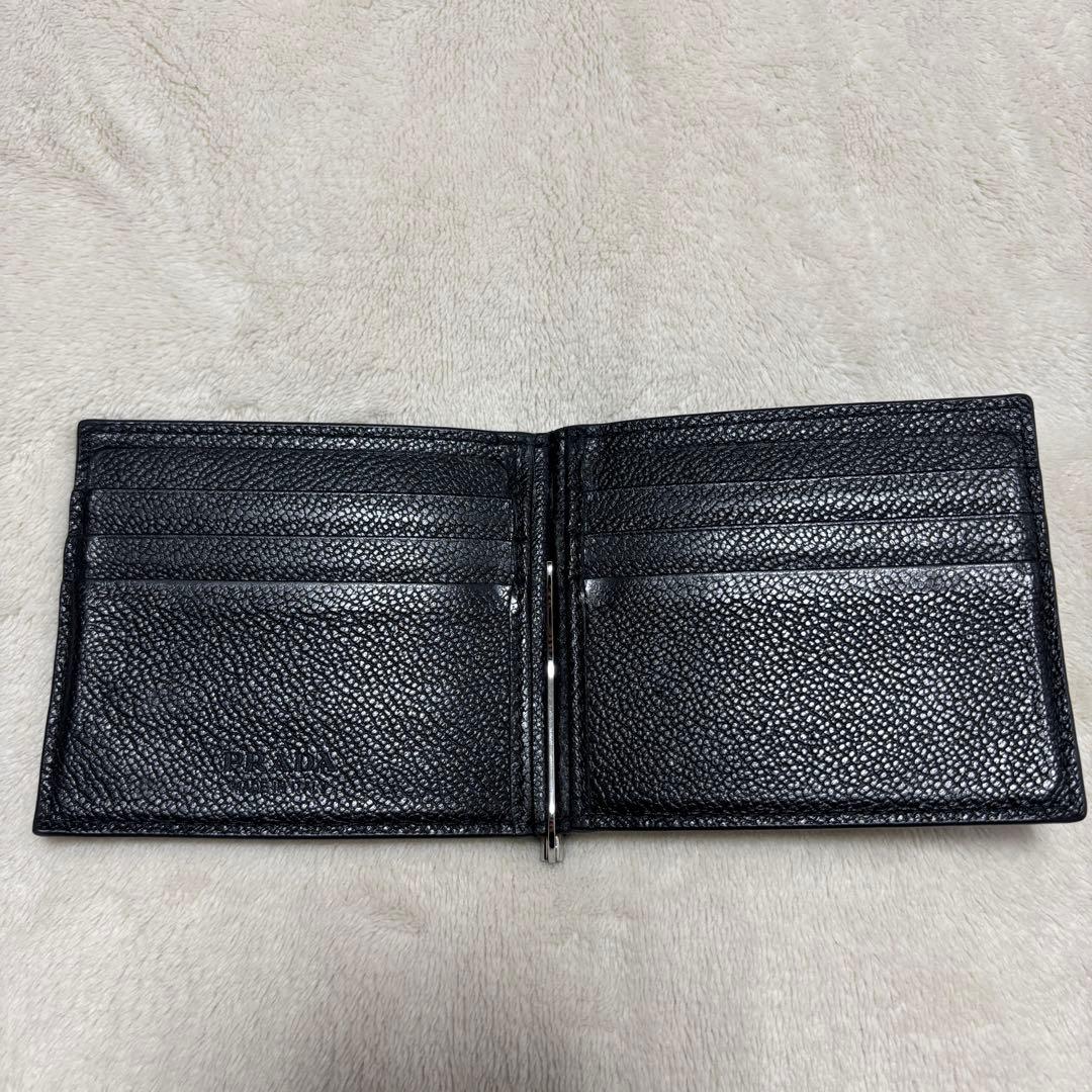 PRADA ブラック レザー マネークリップ 三角ロゴプレート