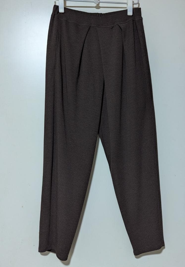 ヨーガンレール　ほぼ未使用　毛絹　テーパードパンツ　ババグーリ