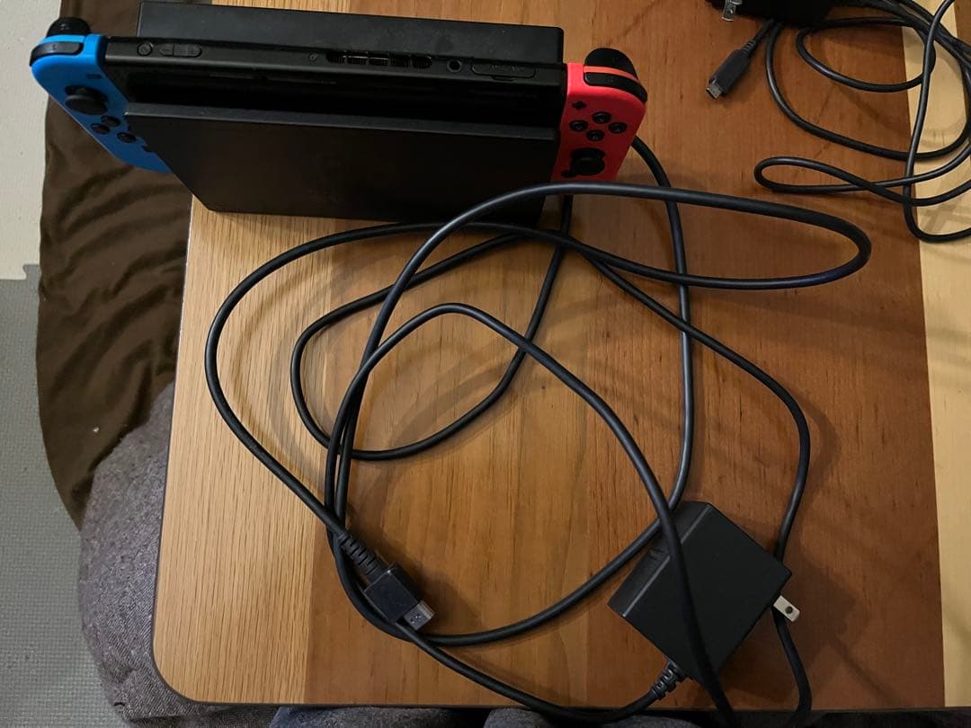 Switch スプラ3 モンハンライズ ダイパリメイク 充電器 コントローラー