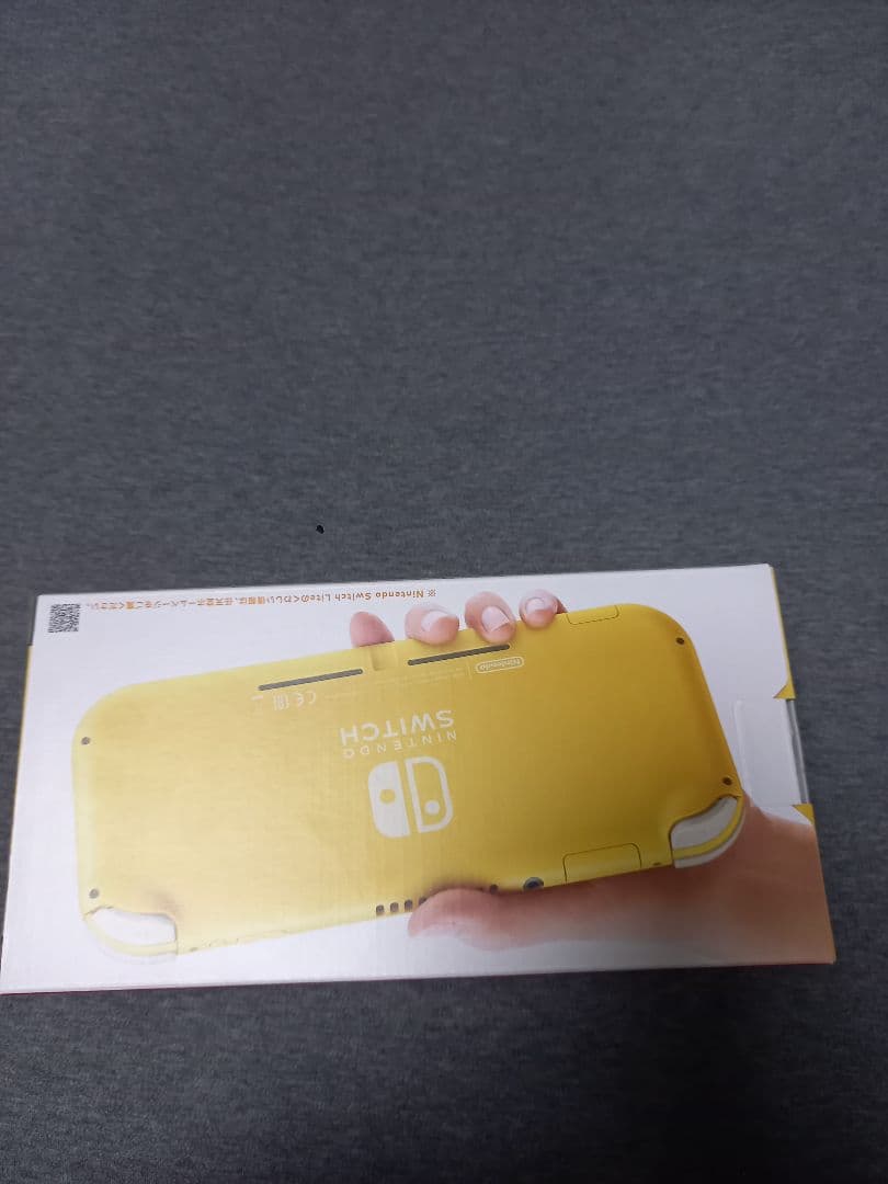 Nintendo Switch Lite イエロー (購入日R7.8)