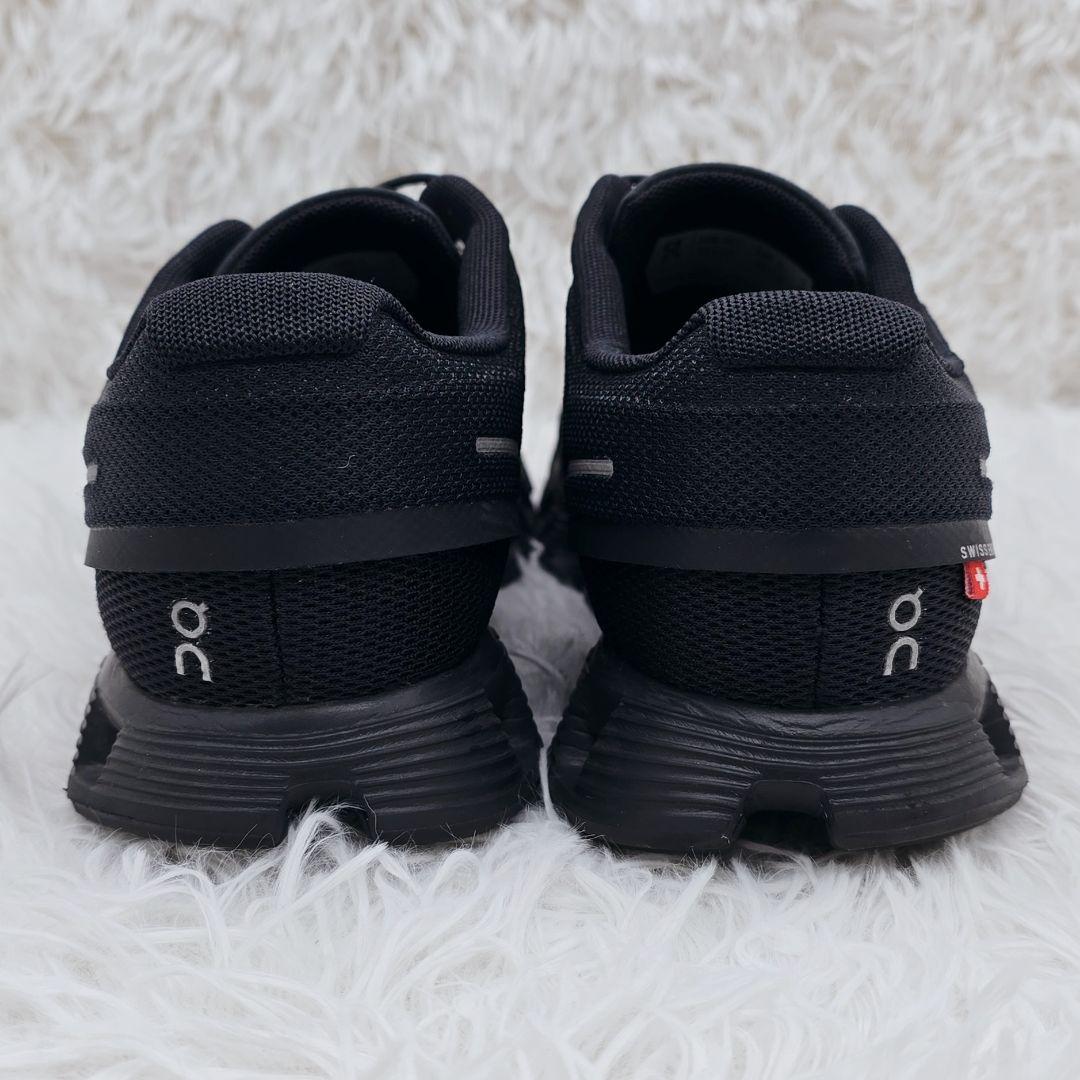 ✨未使用級✨On オン Cloud6 クラウド6 スニーカー 黒 24cm