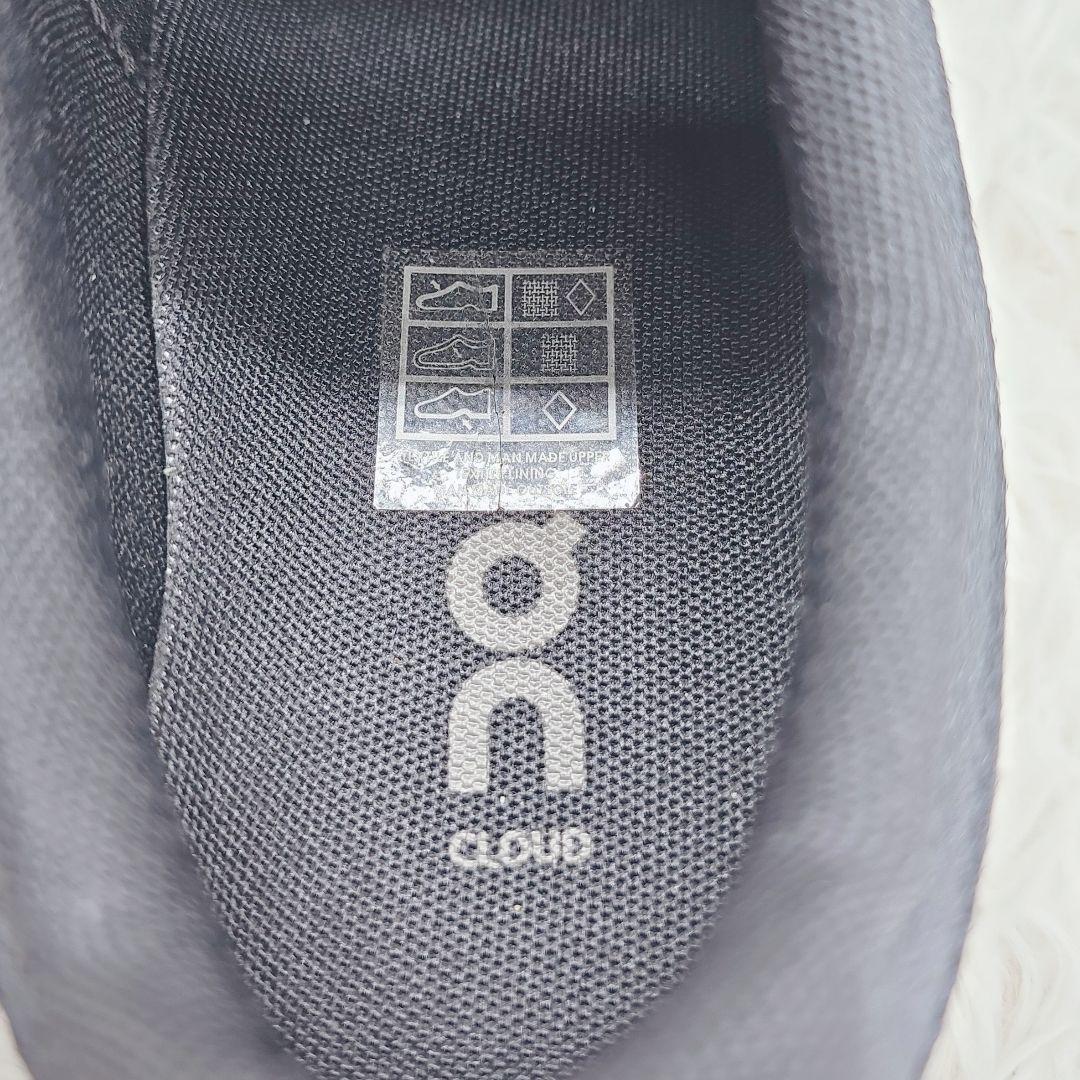 ✨未使用級✨On オン Cloud6 クラウド6 スニーカー 黒 24cm