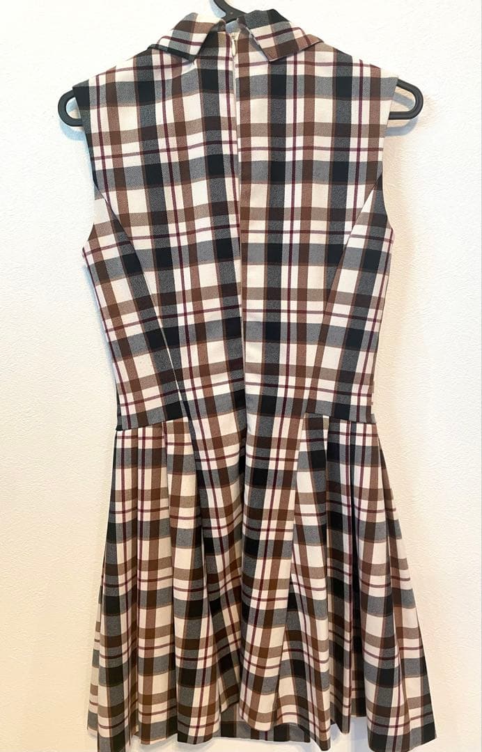 【an/アン】ノースリーブ チェック柄 ボタン プリーツ 襟付きフレアミニドレス