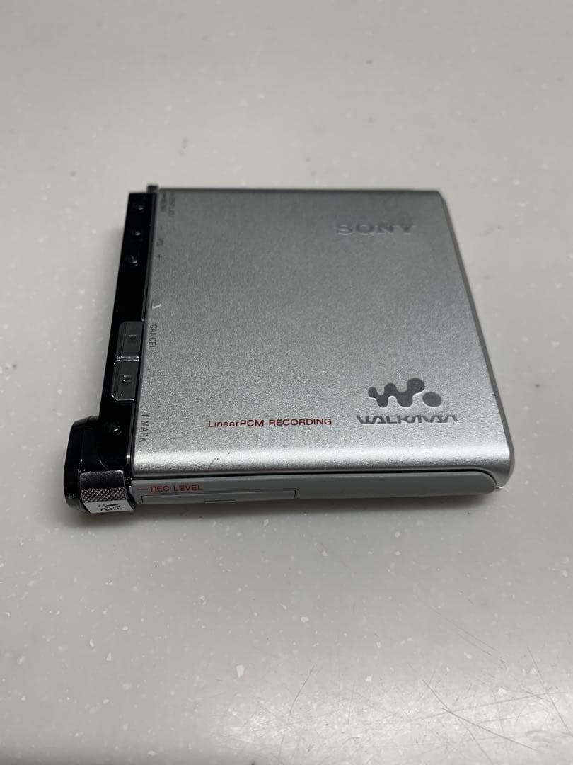 SONY Hi-MD WALKMAN MZ-RH1 通電のみ